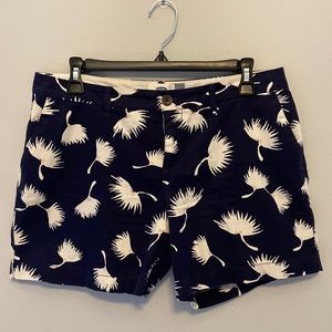 Old Navy patterned shorts; size 4